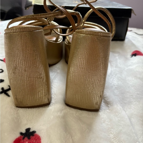 Vizzano Veva Gold  Chunky Heels - Picture 10 of 12